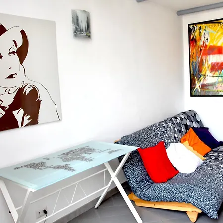 Holiday home Casa Marrucini Rome