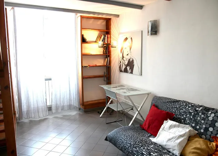 Casa Marrucini Holiday home Rome